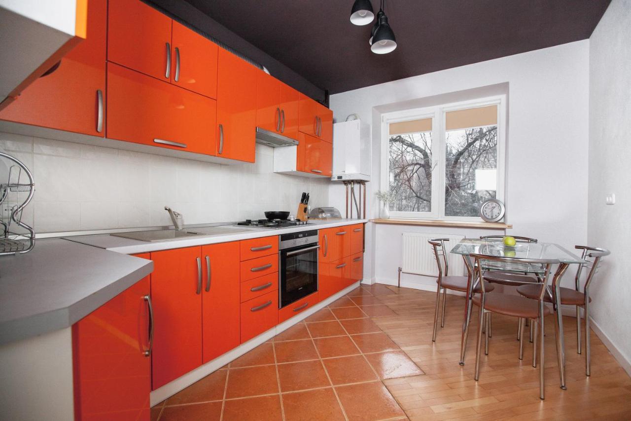 Korali Apartment Ivano Frankivsk Bagian luar foto